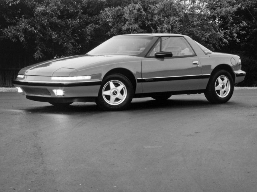  Buick Reatta 1988 года  (фото 3 из 11)